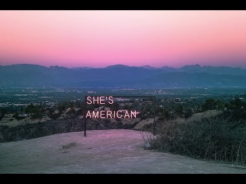 She's American Descargar gratis